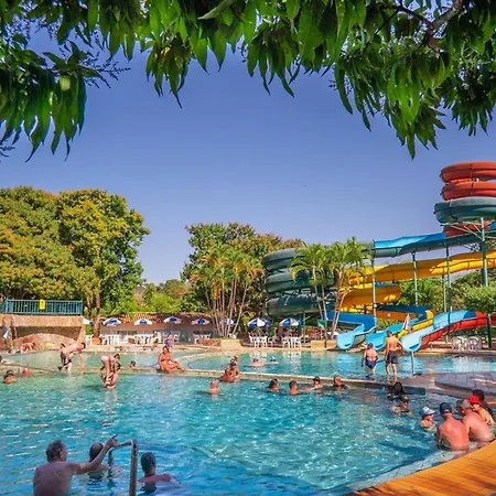 Caldas Novas - Spazzio Diroma - 4 Pessoas - Com Acesso Ilimitado Ao Diroma Acqua Park Exterior foto